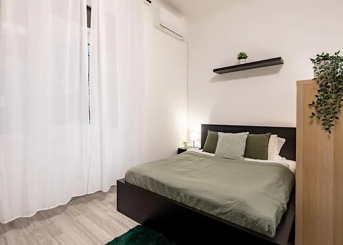Central Comfy Studio Easy Parking