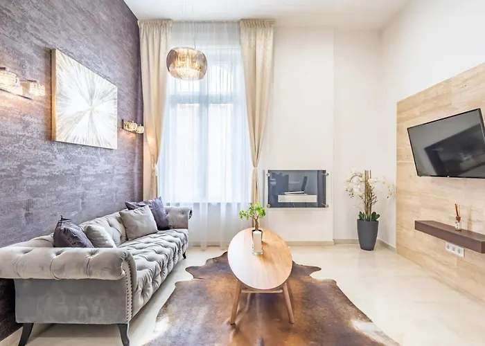 Splendid Perfectly Located Flat With Sauna