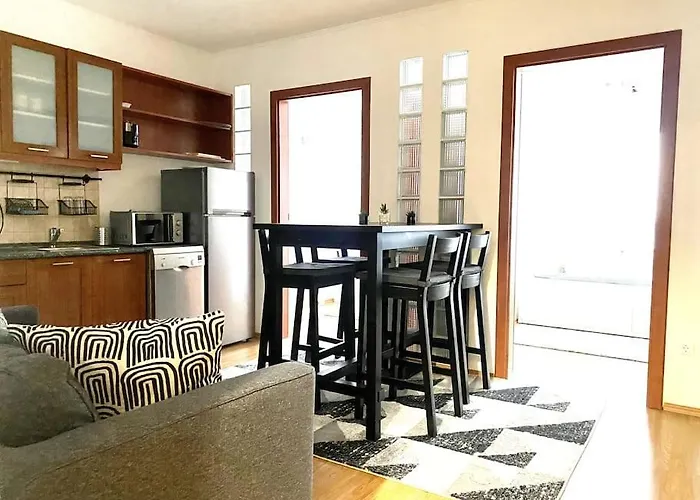 St King 3Br Spacious Central