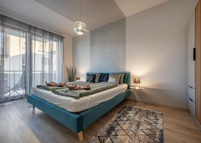 Condo With Garage And Balcony In City Center