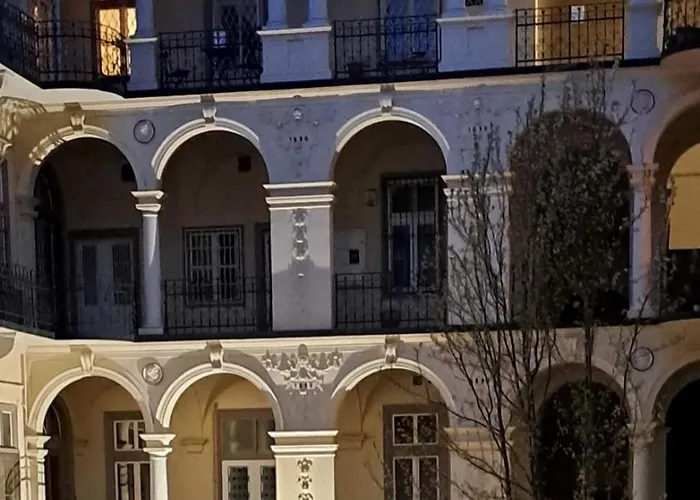 Your Gorgeous And Spacious Dream Home Free Parking