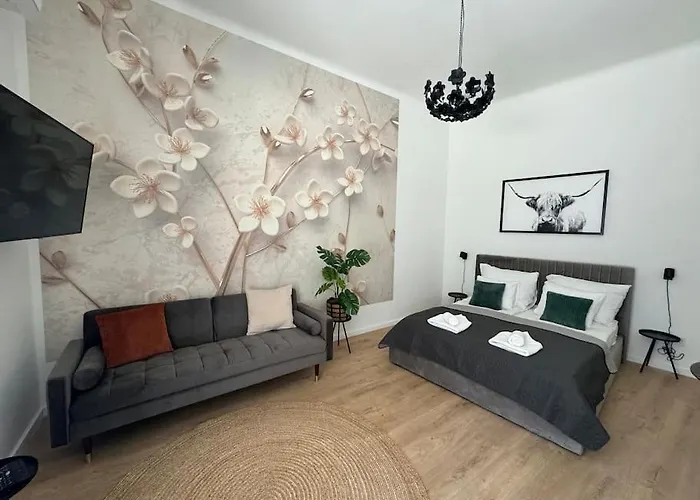 New Downtown Home With Hydromassage Shower, Terrace & Ac