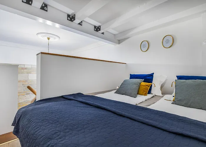 Ac Incl At Writer\'S Place City Studio Apt Near Basilica And Opera