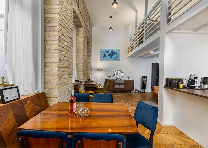 Aviator Loft - Downtown Opera