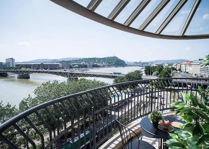Two-Storey Riverside Panorama Apartment