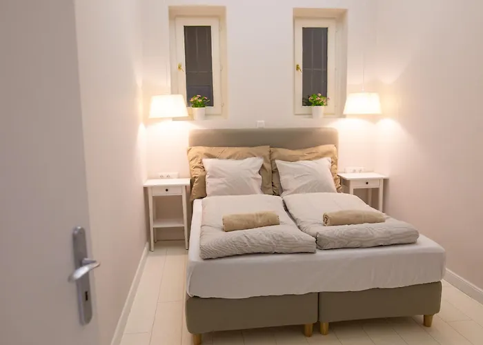 Hidden Getaway With Two Bedroom By The St Stephen\'S Basilica