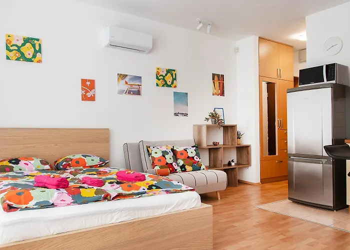 Corvin Gem2 Apartment With Parking