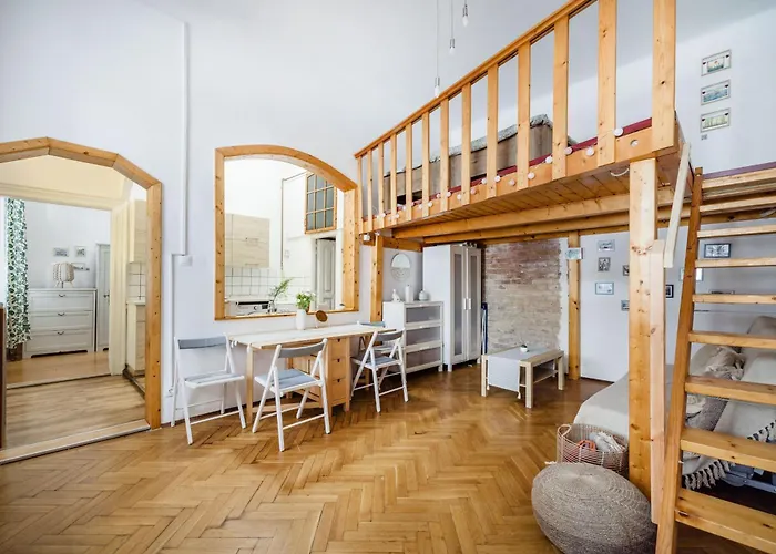 Brody Central Apartment