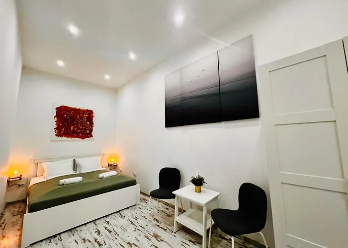 Quiet Luxury Apartment With 2 Rooms In The City Centre Bb