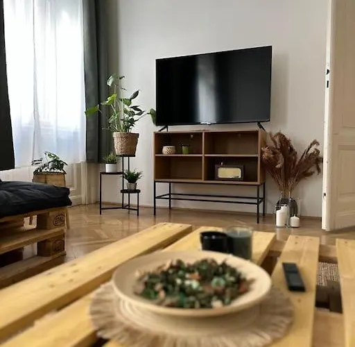 Baross 86 Greenery Apartment
