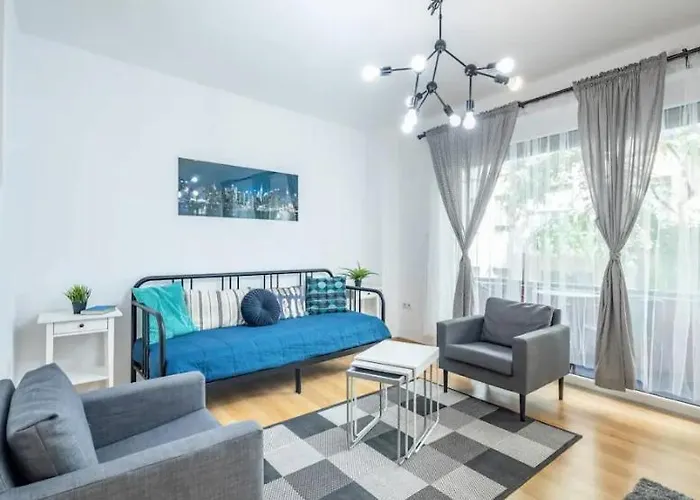 2Br & 2Balcony Apartment By Nw