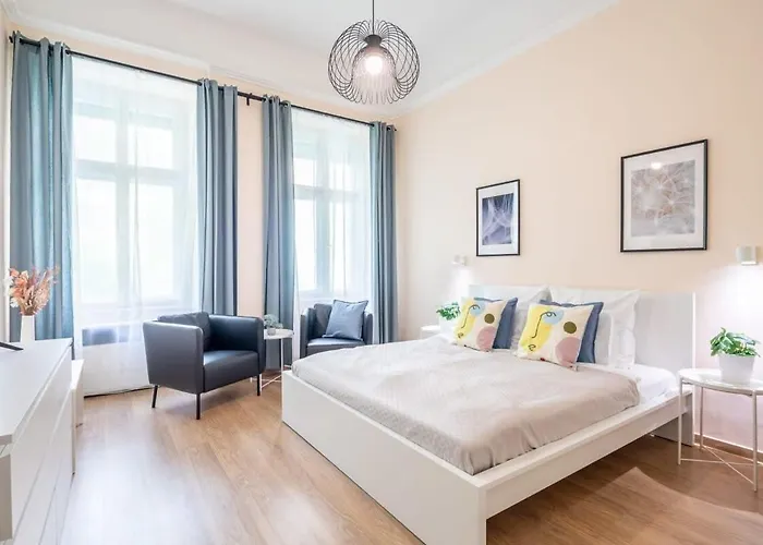 Lovely Home In The Heart Of The City