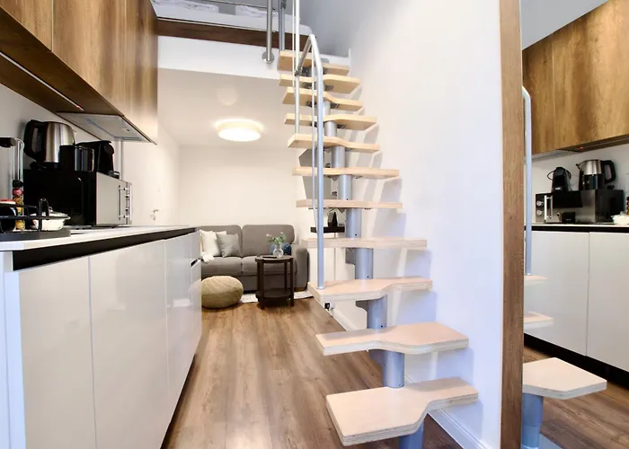 Studio Apartment By Hi5- Jozsef Koerut