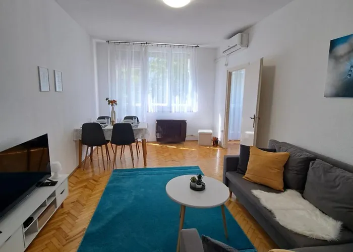 Sophia Apartment Buda By The Danube With Ac