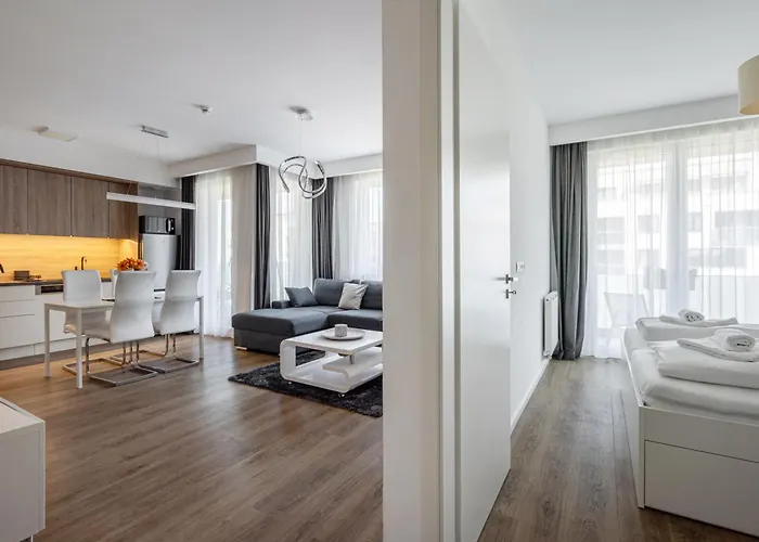 Corvex Apartment With Balcony