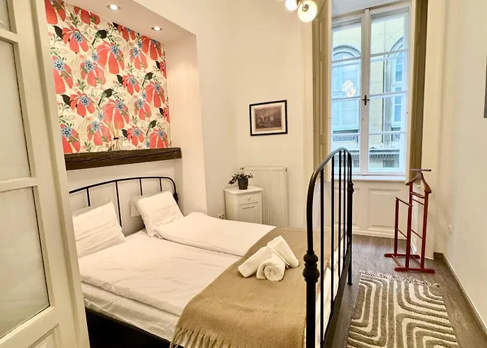 Downtown Rabbit Apartments Realtanoda19