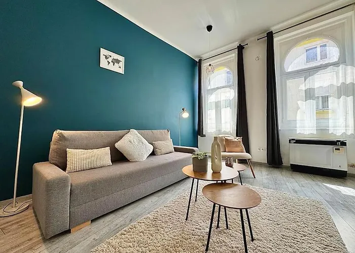 Lujza Residence - Modern Apt