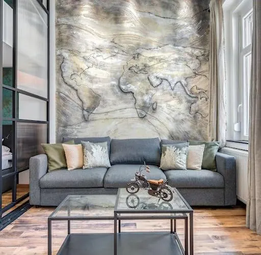Budapest Style Grande Apartment