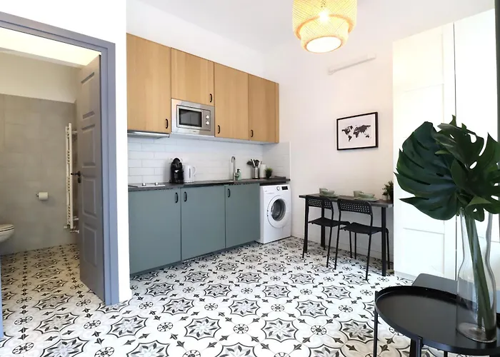Cozy Westend Home
