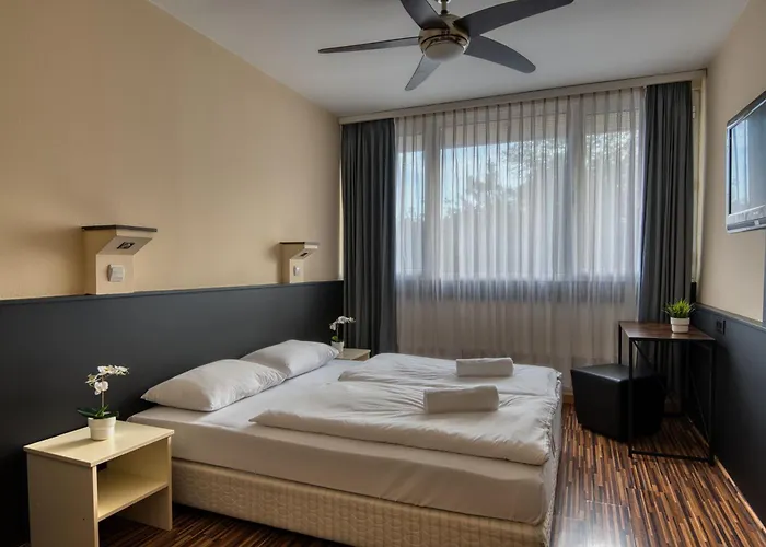 City Budget Hotel