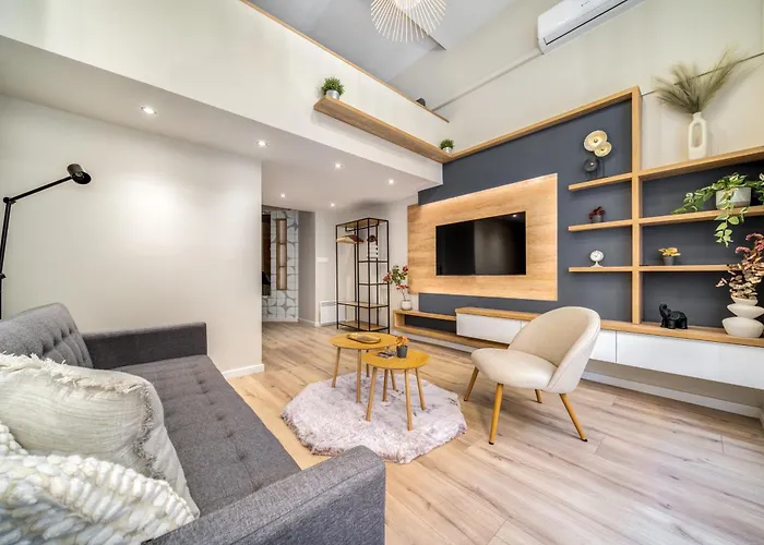 Rákóczi Stylish Entire Apartment