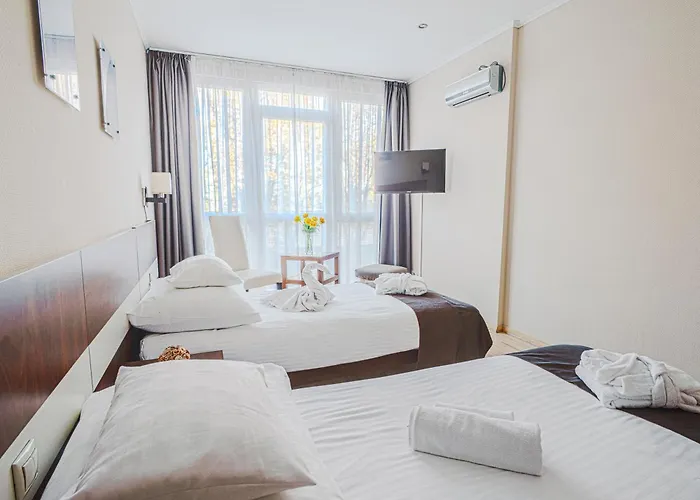 Holiday Beach Budapest Wellness Hotel With Sauna Park