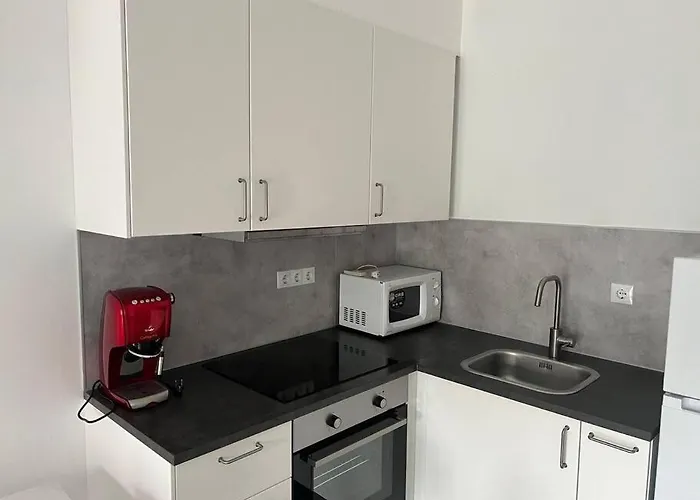 Marina Garden Apartman - Free Private Parking