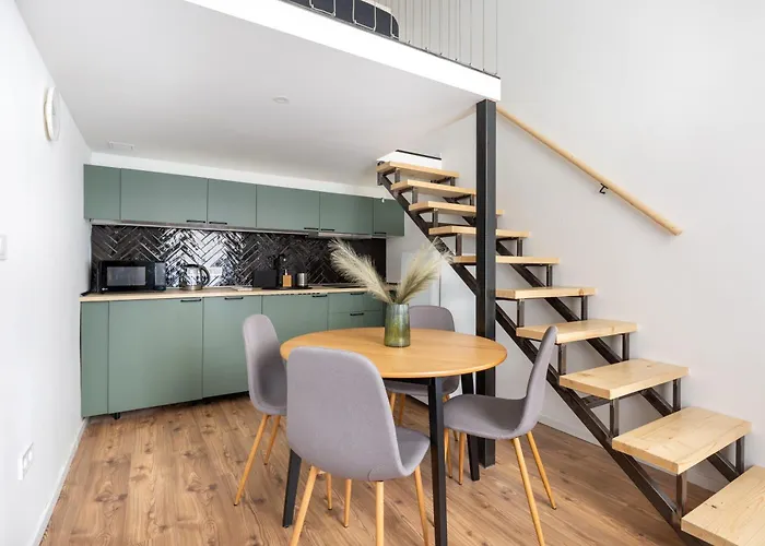 M5 Maria B Apartment