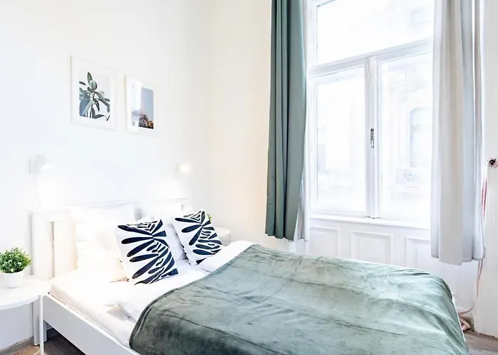Ultra Central Friendly Studio