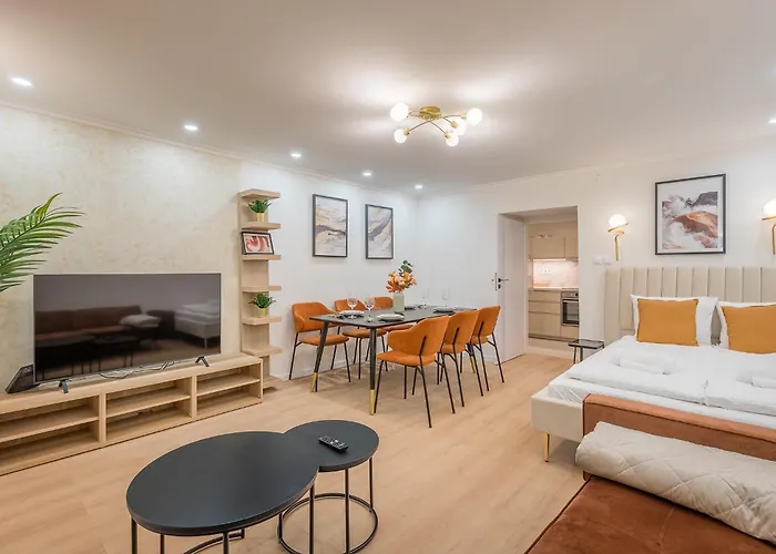 Luxury & Quiet Central Apartment Near Newyorkcafe