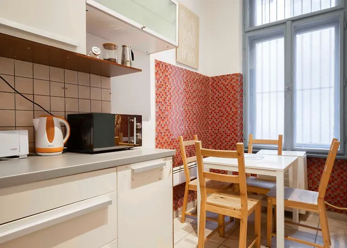 Quiet Cozy Apartment In Party Street E1