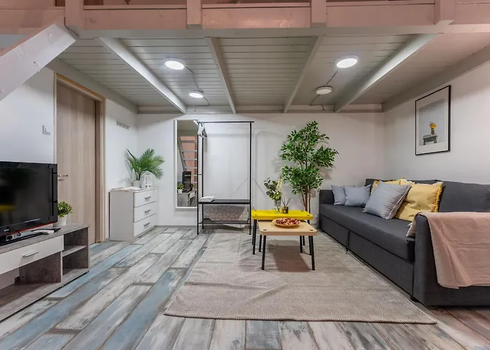 Enigma Estate Apartment