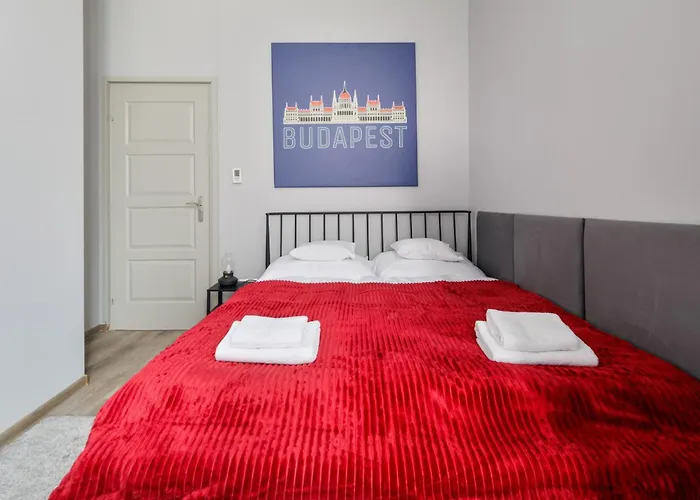 Downtown Apartment House Red