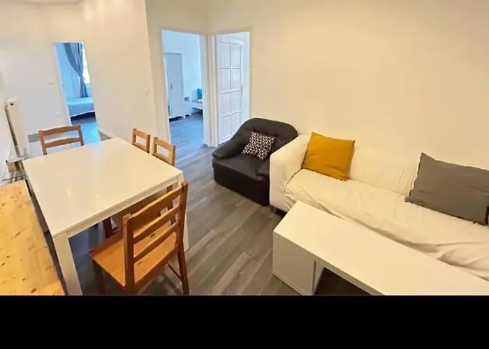 Stylish Riverside Rooms