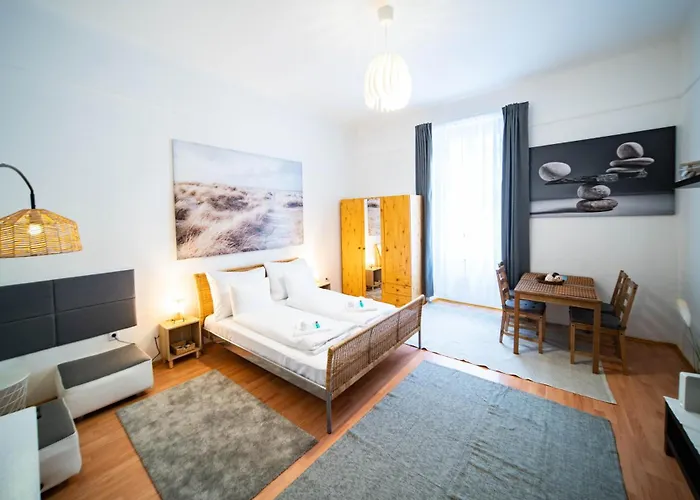 Free Parking Charlie\'S Residence - 2Sep Room, Ac, Fast Wifi, Tv