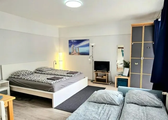 Cozy Central Home With Big Balcony And Ac