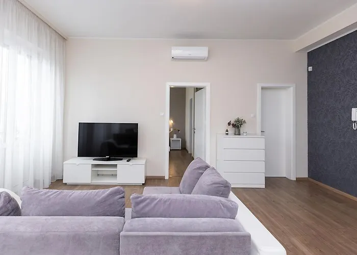 Top City Center Apartment!