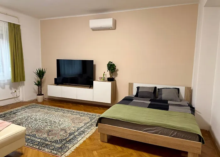 Budapest Family Apartment With Free Parking