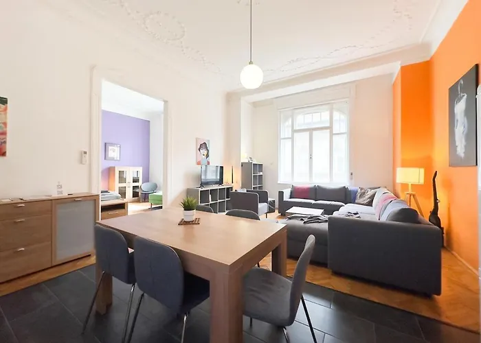 Huge Family Friendly 2Br Downtown Apt - Deco House
