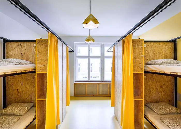 Essential Hostel