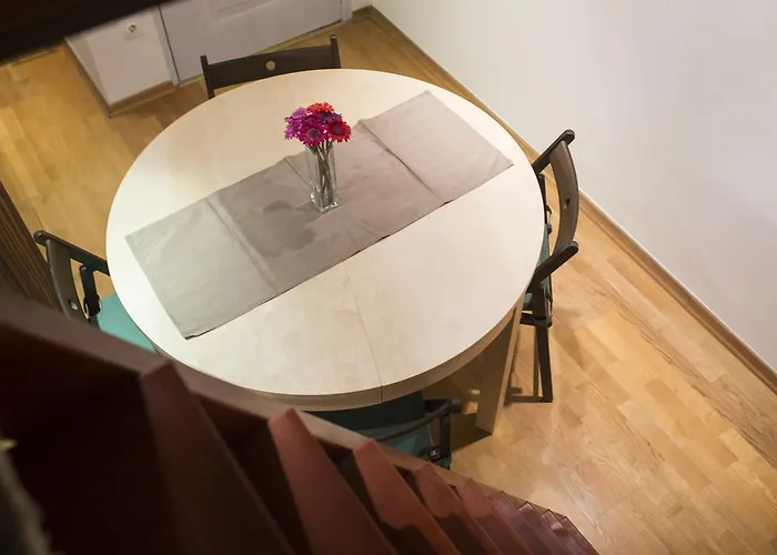 Elisabeth Bridge Apartmans