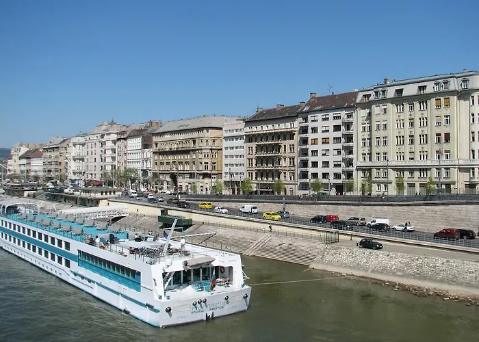 Central Danube Apartment