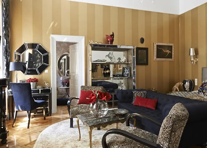 Boudoir Budapest Apartment