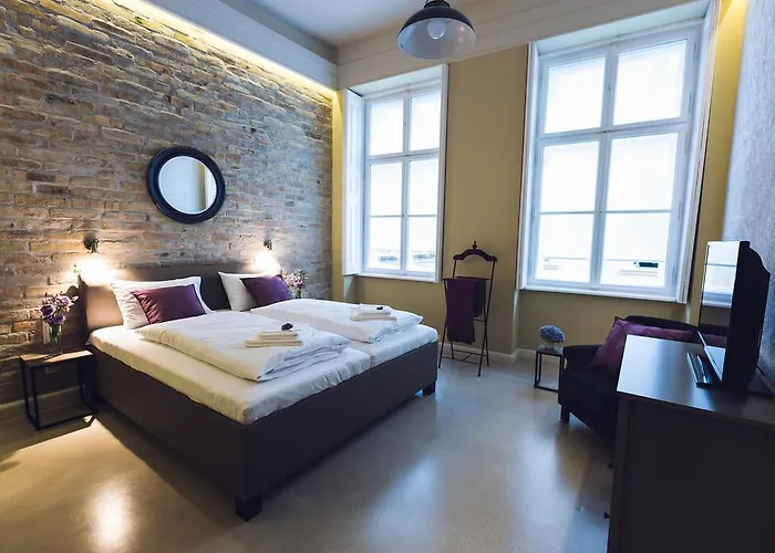 Heritage Home Apartments