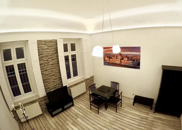 Homelike luxury flat on Gyulai Pál