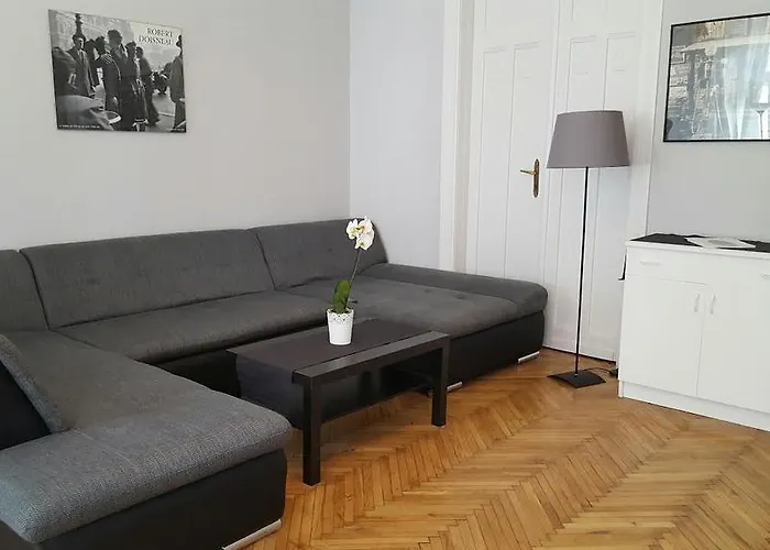 Hello Tourist Flat