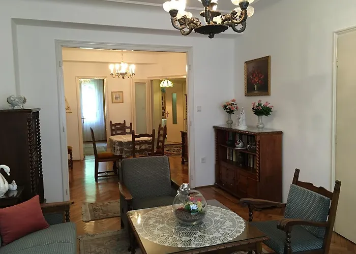 Elegant Apartment