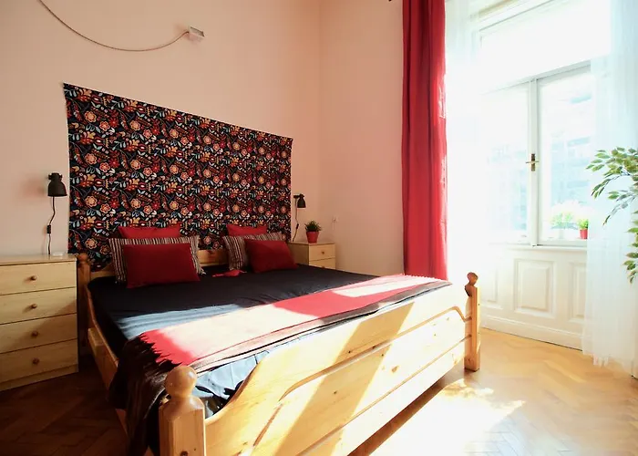 Budget Apartment By Hi5 - Uelloi 36
