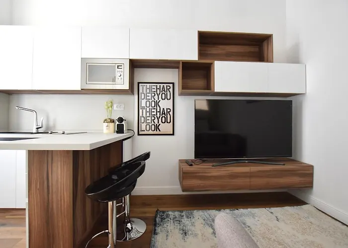Luxury Studio By Hi5 - Budapest Broadway