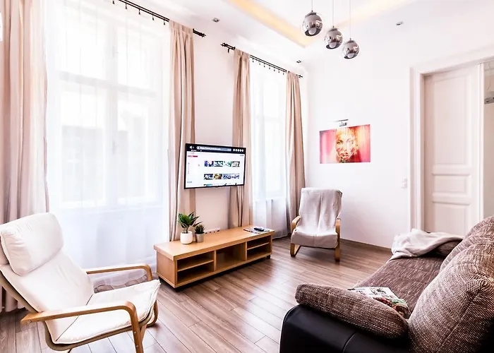 Bpr D8 Premier Apartment